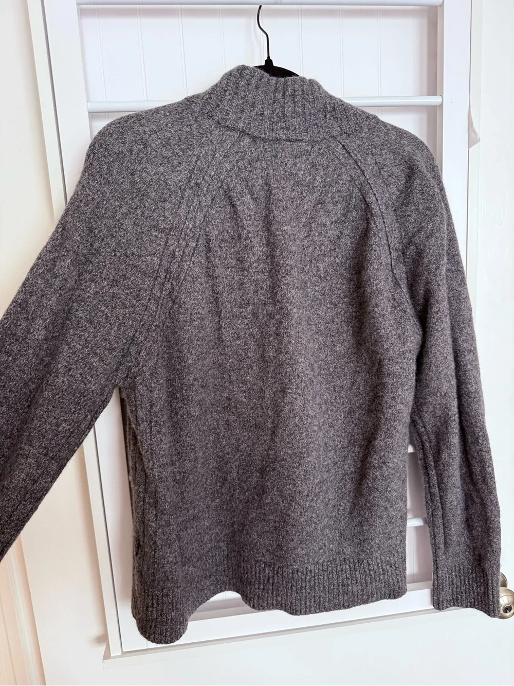 Banana Republic Men's Heather Gray Three-Button Crewneck Sweater